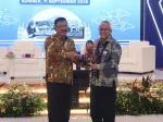 Caption : Sekretaris Daerah (Sekda) Kabupaten Cirebon, Hendra Nirmala, Membuka Acara Workshop Evaluasi Pengelolaan Keuangan dan Pembangunan Desa Tahun 2026 di Kabupaten Cirebon. Caption : Sekretaris Daerah (Sekda) Kabupaten Cirebon, Hendra Nirmala, Membuka Acara Workshop Evaluasi Pengelolaan Keuangan dan Pembangunan Desa Tahun 2026 di Kabupaten Cirebon.
